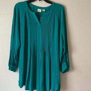 Westbound Green  Size: L.